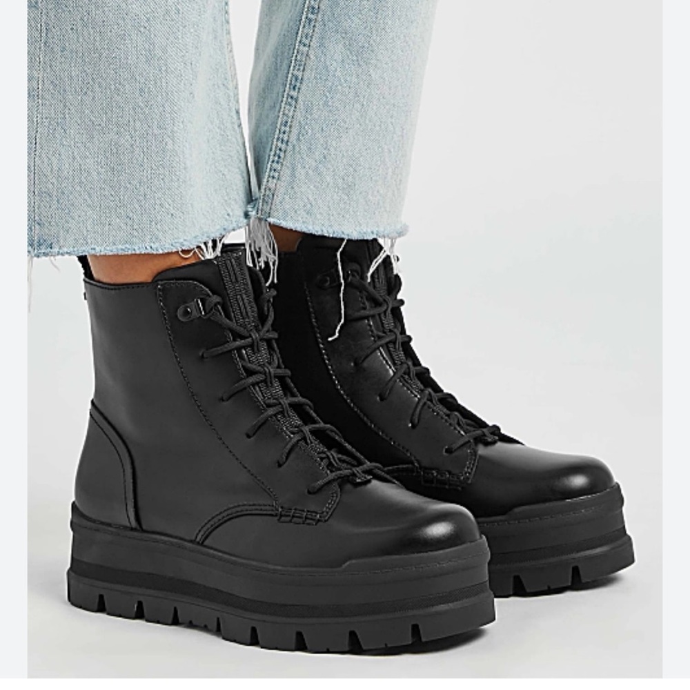 UGG SIDNEE BLACK WATERPROOF LEATHER COMBAT BOOTS Size 10